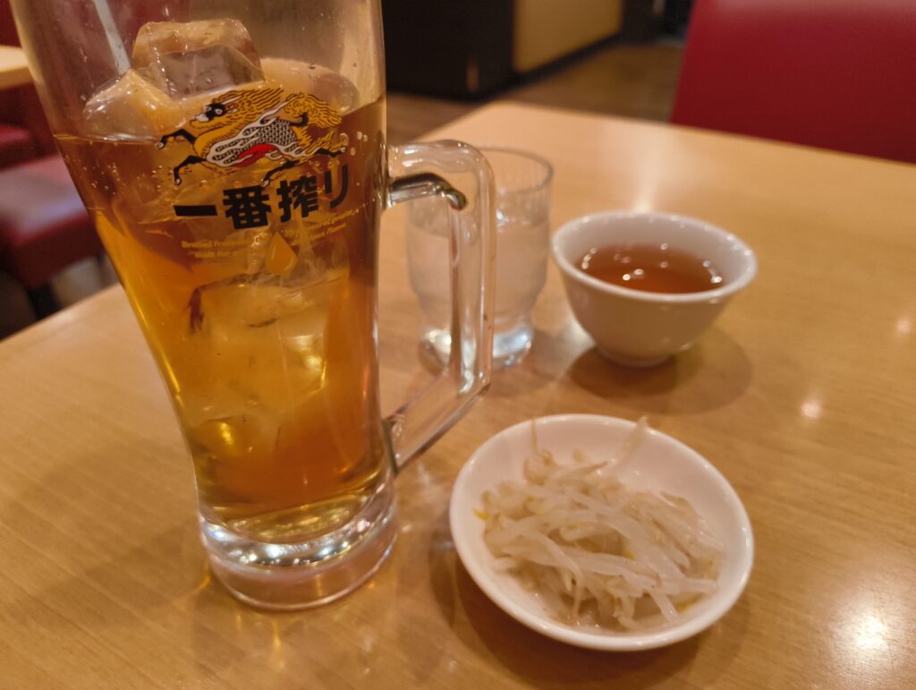 飲み物とアテ